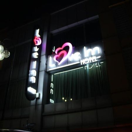 Love Inn Boutique Hotel Kuala Lumpur Exterior photo
